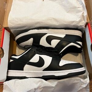 Nike panda dunk